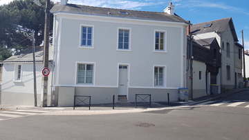 Rénovation peinture façade de maison - Noir et couleur - Angers