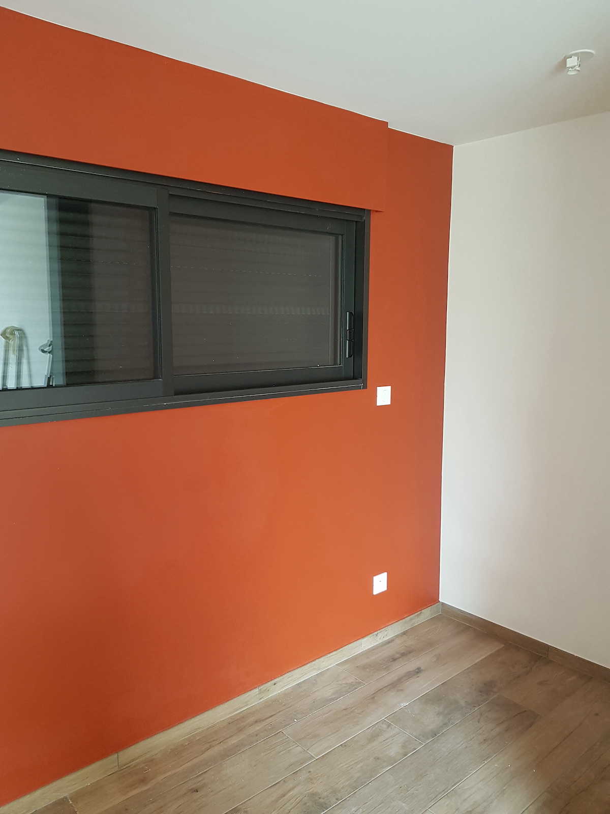 Peinture intérieure – Noir et couleur – Angers