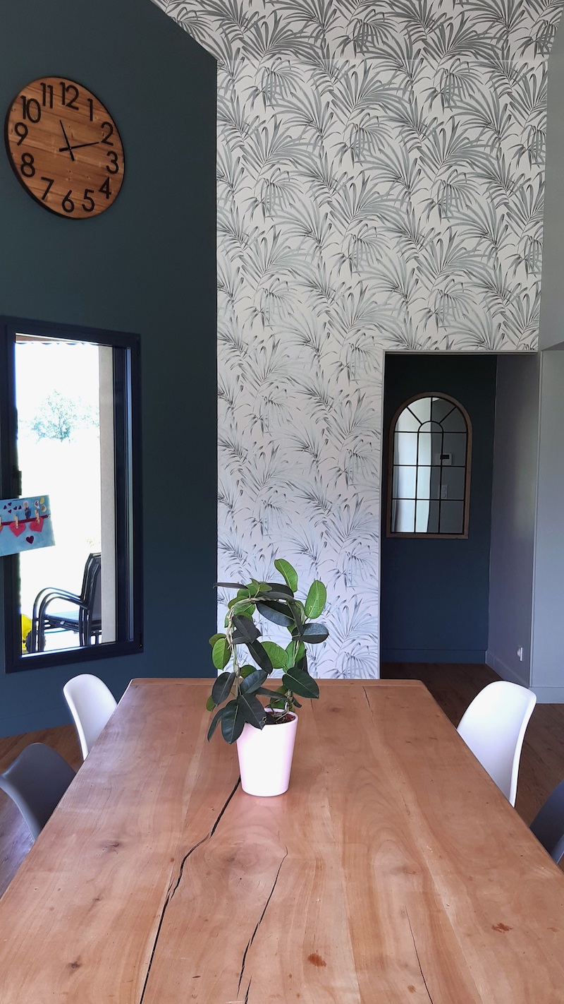 Peinture intérieure – Noir et couleur – Mésanger