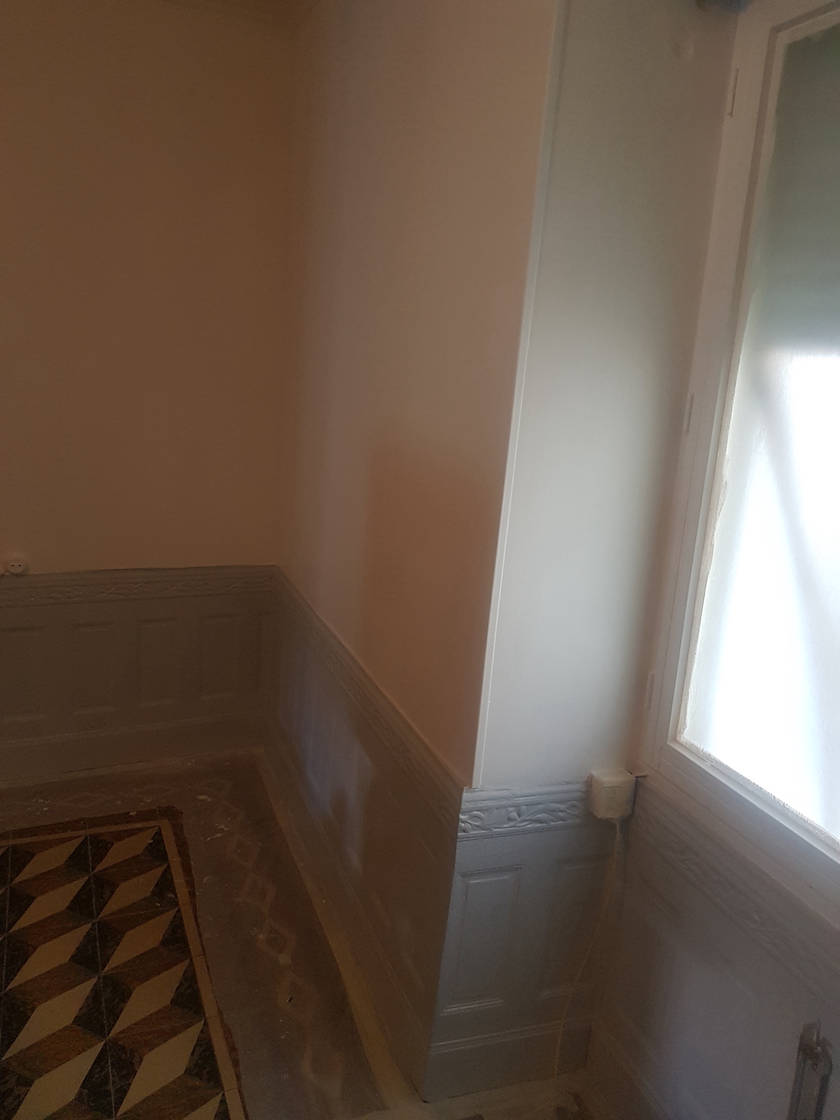 Rénovation peinture intérieure – Noir et couleur – Angers